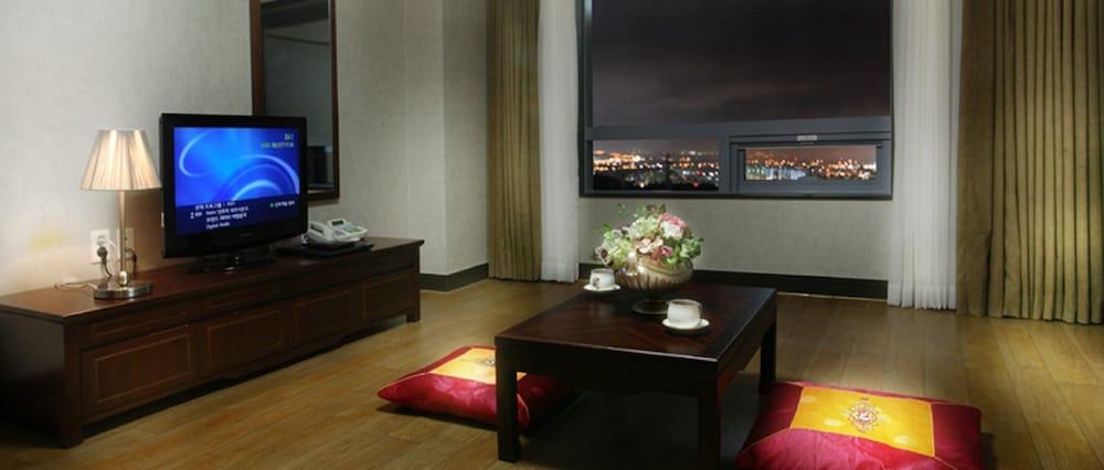 Interburgo Hotel Wonju Εξωτερικό φωτογραφία
