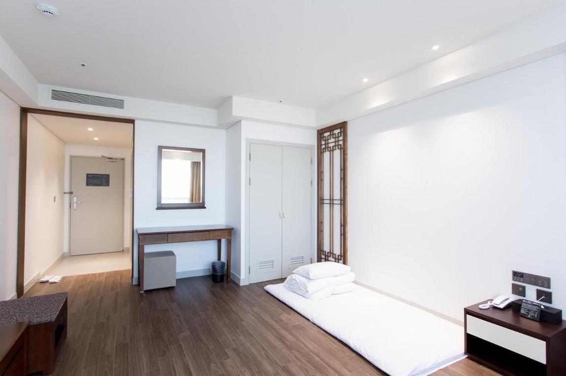 Interburgo Hotel Wonju Εξωτερικό φωτογραφία